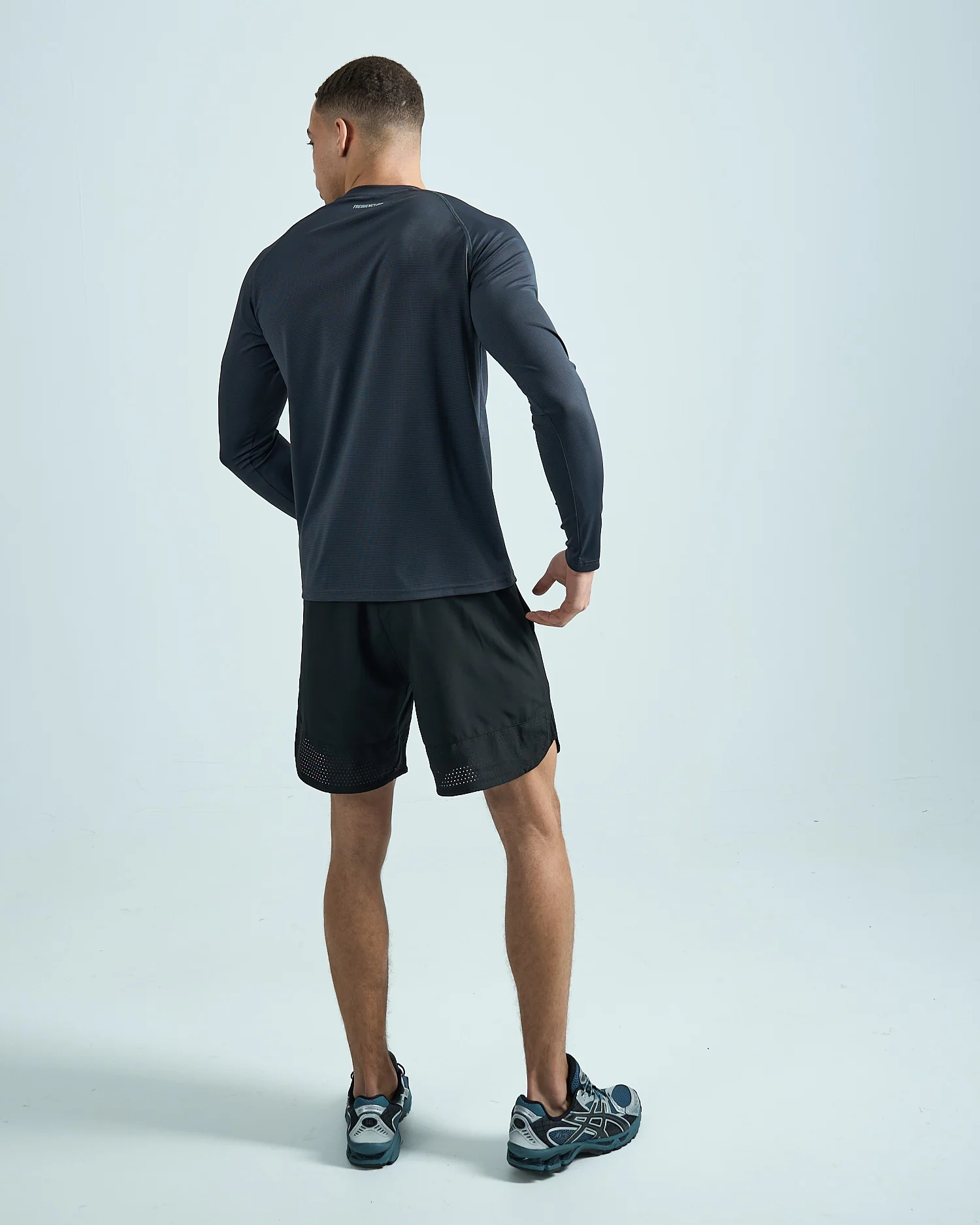 Mens Grid Tech Long Sleeve T-Shirt - Phantom Black - Image 5